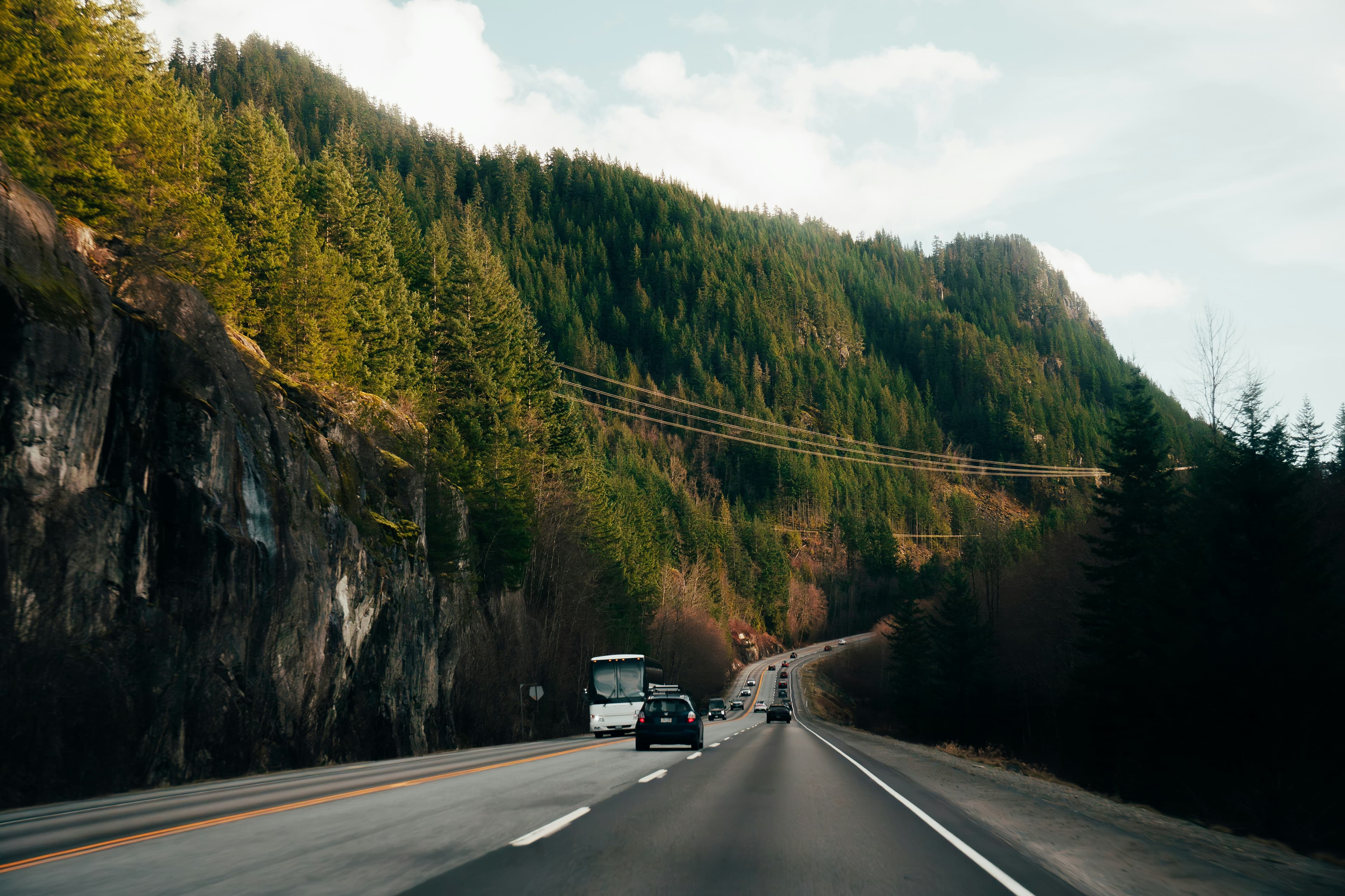 Como planejar uma viagem de carro elétrico com paradas para carregar